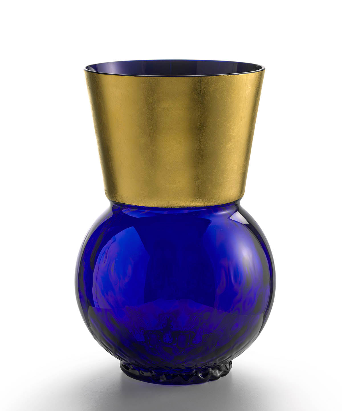 Basilio Vase, Medium