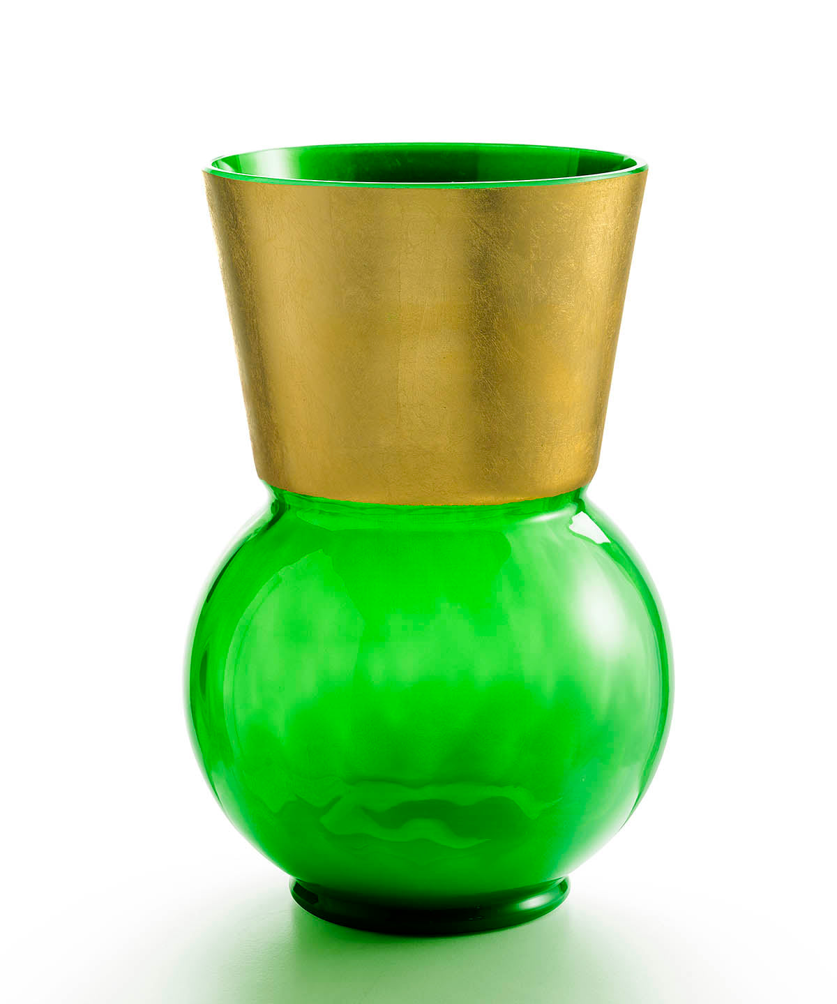 Basilio Vase, Medium